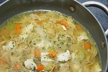 5 načinov okrevanja s piščančjo juho